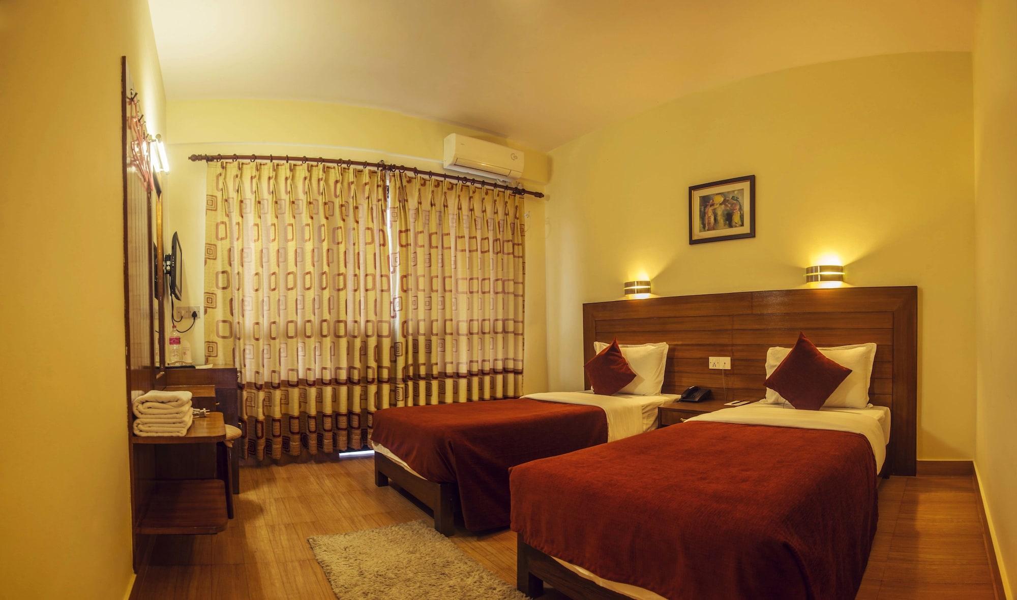 Hotel Tara Pokhara Buitenkant foto