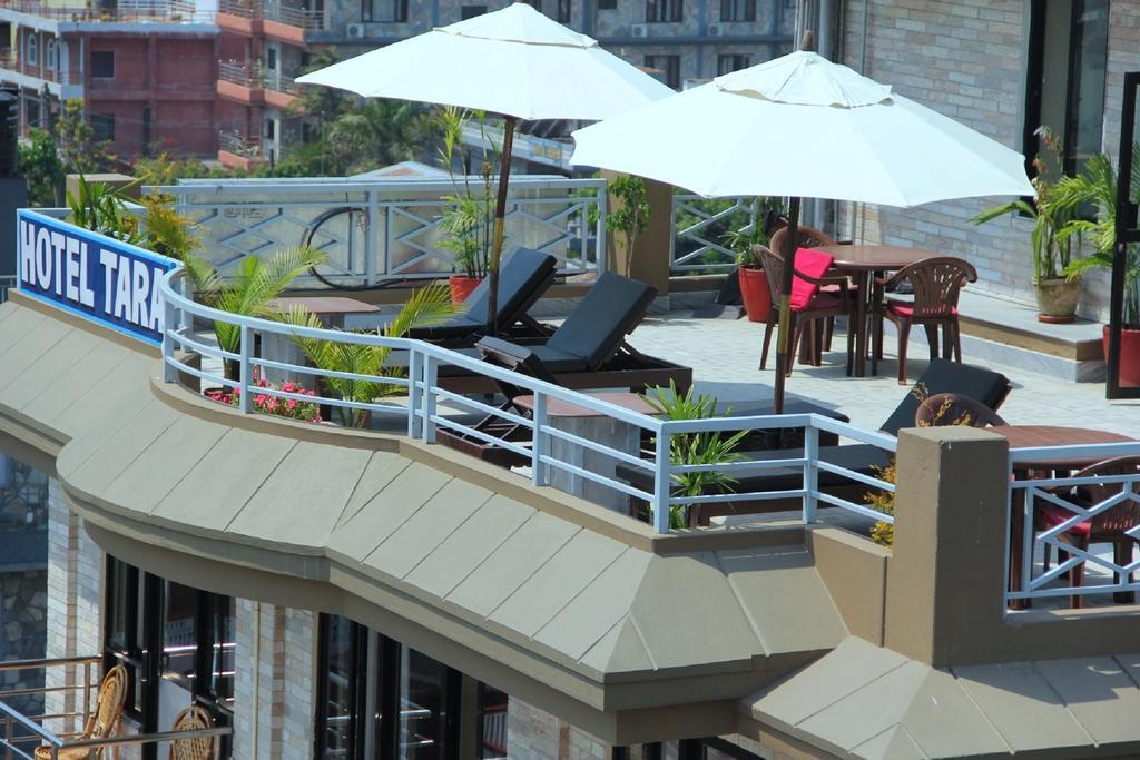 Hotel Tara Pokhara Buitenkant foto