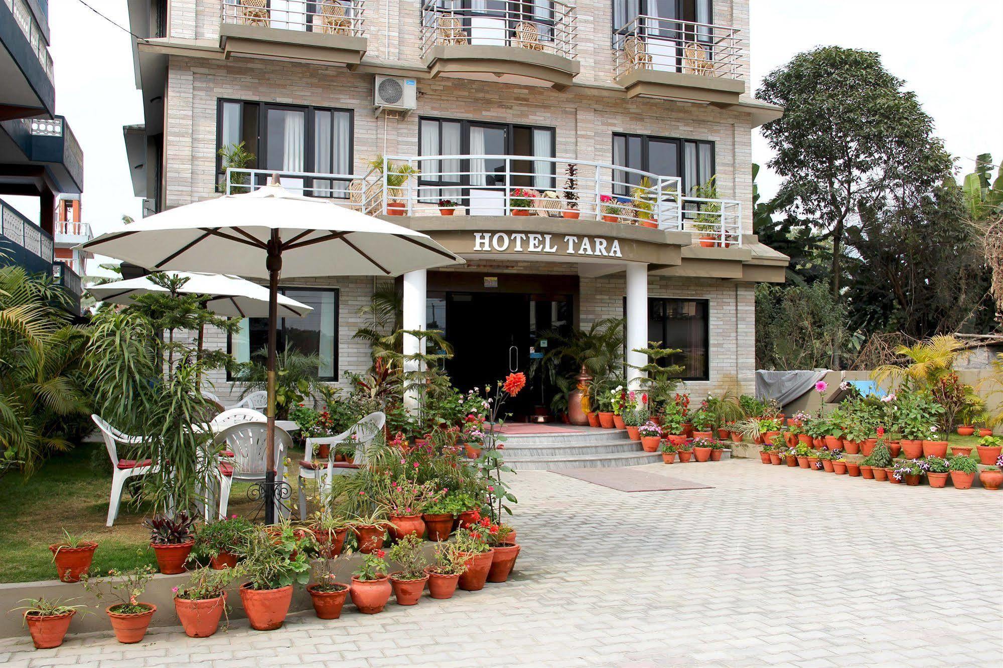 Hotel Tara Pokhara Buitenkant foto