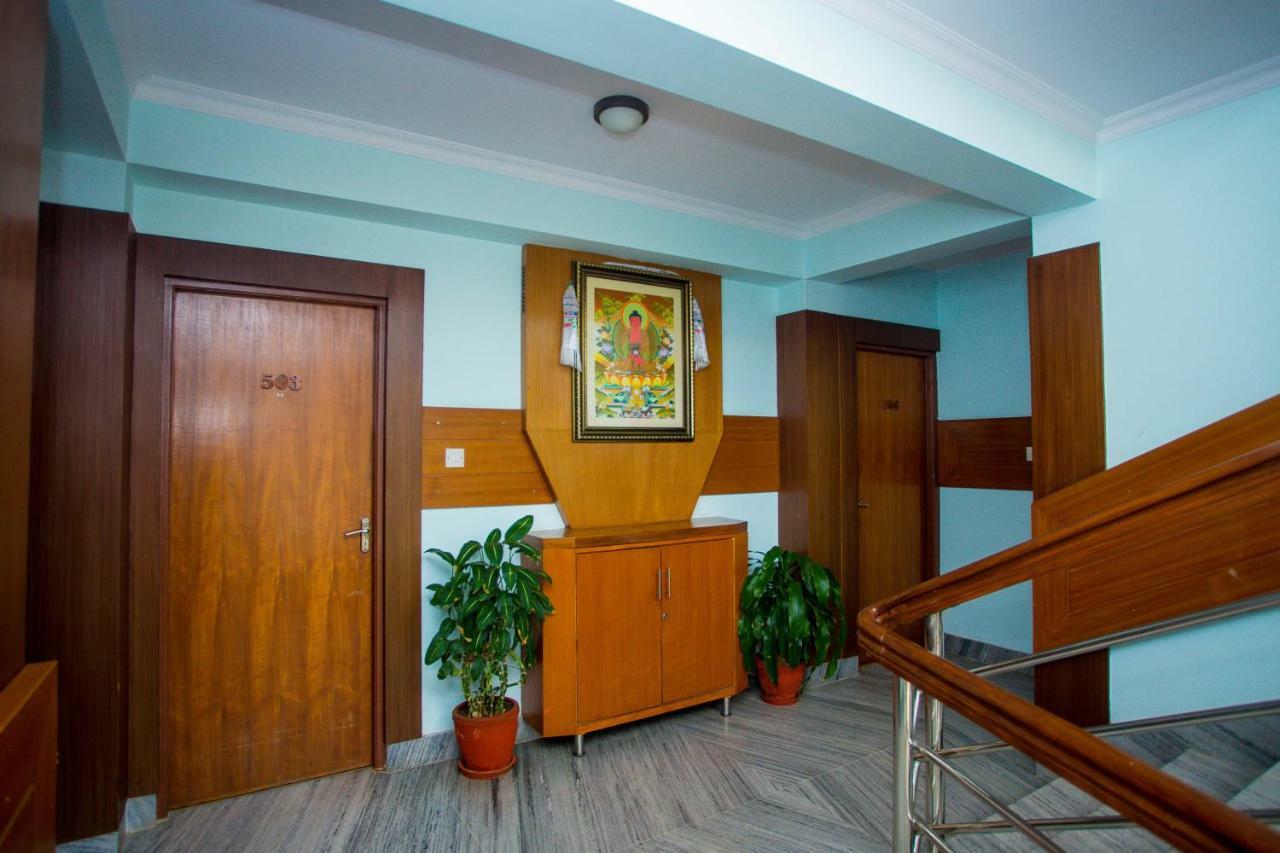 Hotel Tara Pokhara Buitenkant foto
